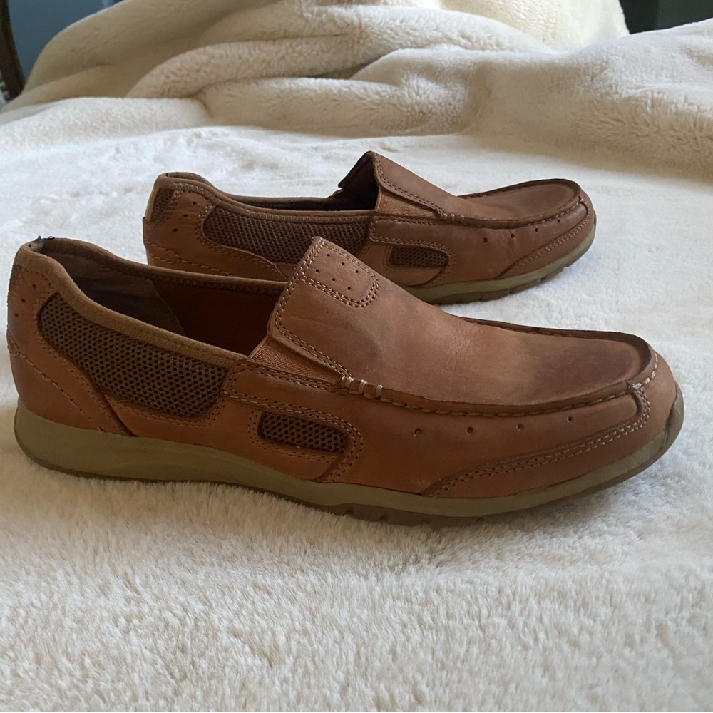Clarks Men’s slip-on loafers leather uppers size 9M HOMMES